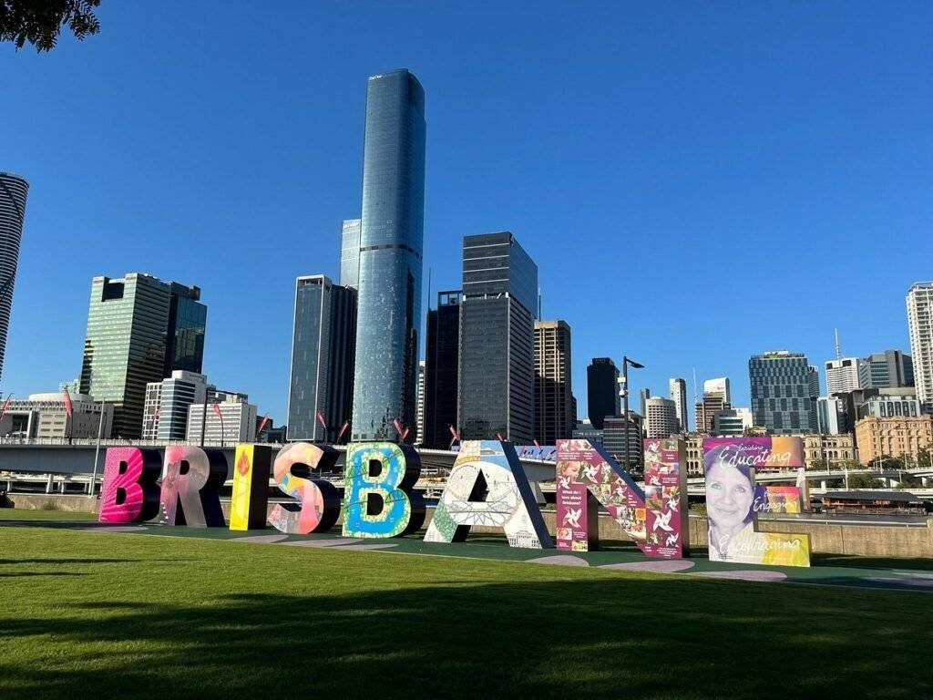 A photo of the Brisbane CBD from Southbank.